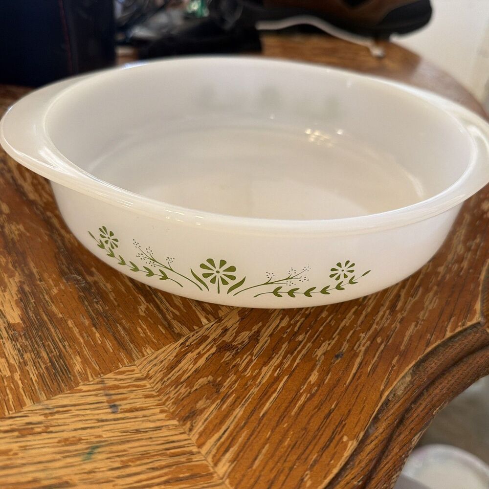 Glasbake Vintage Green Daisy Flower Cake Pie Dish (J2429) 8 Inch